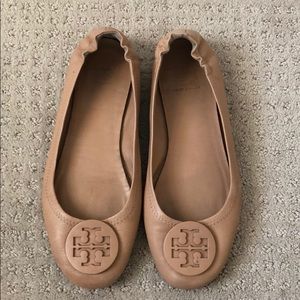 Tory Burch nude Minnie flats